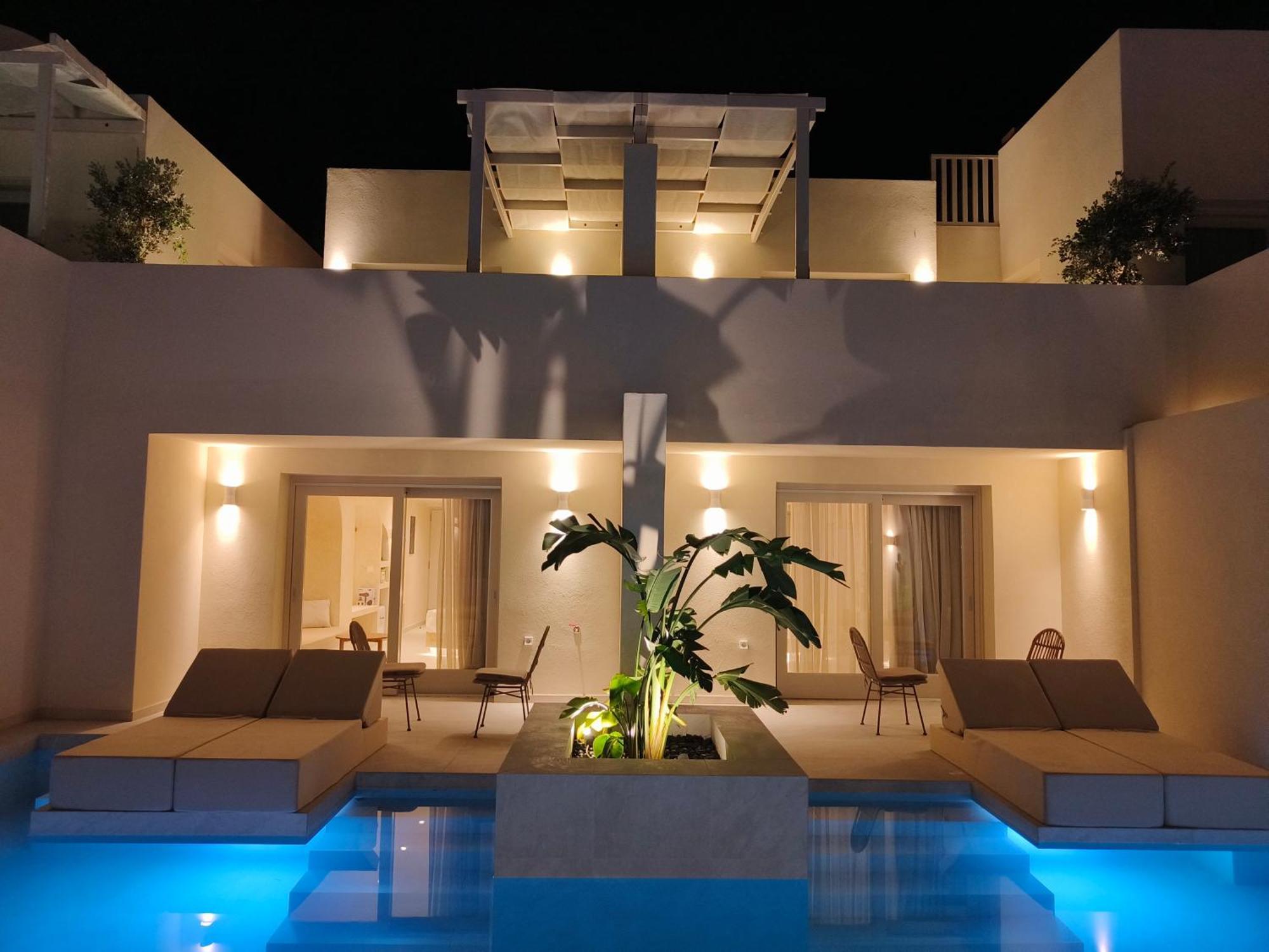 Heyday Luxury Suites 佩里萨 外观 照片