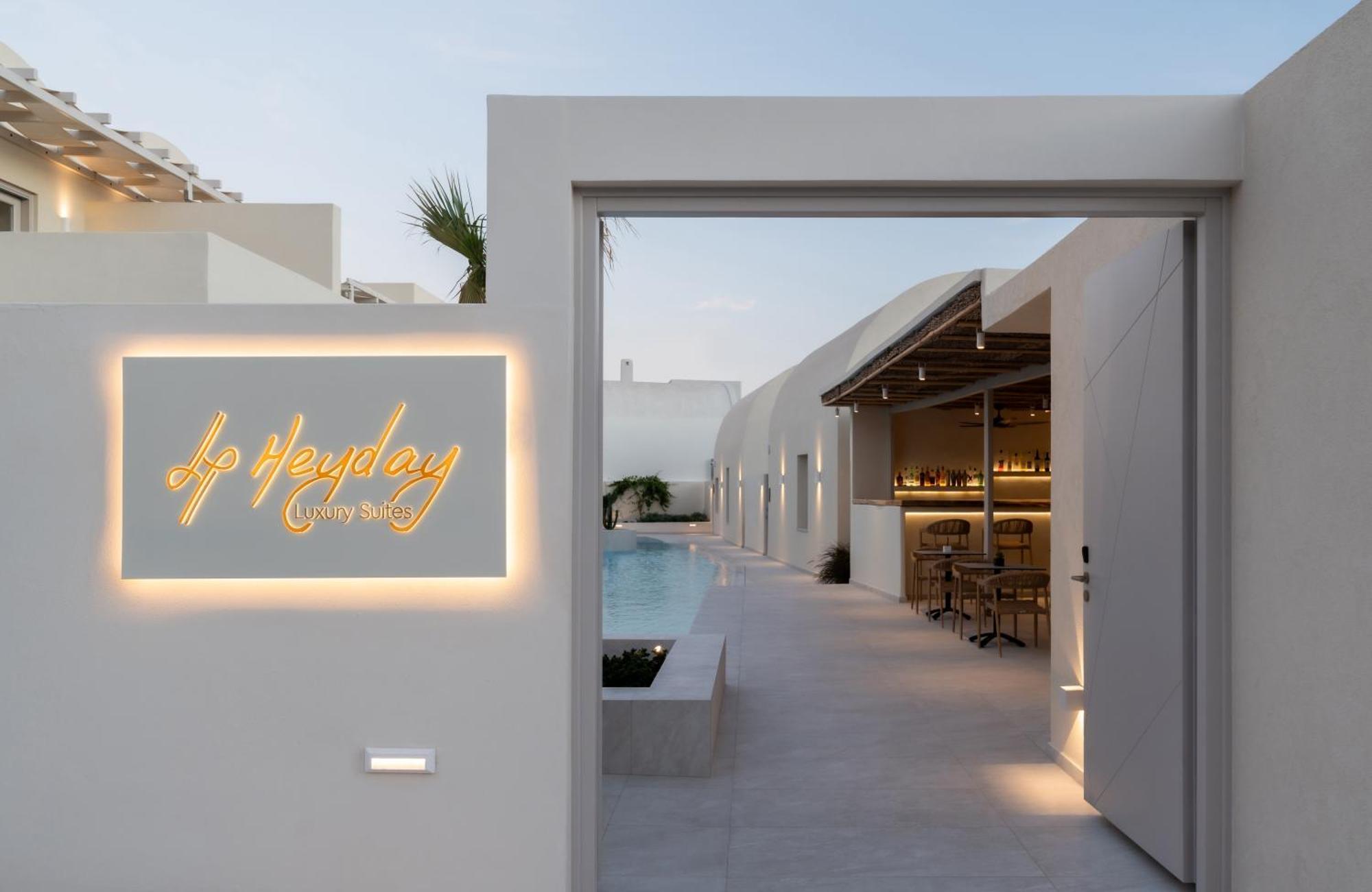 Heyday Luxury Suites 佩里萨 外观 照片
